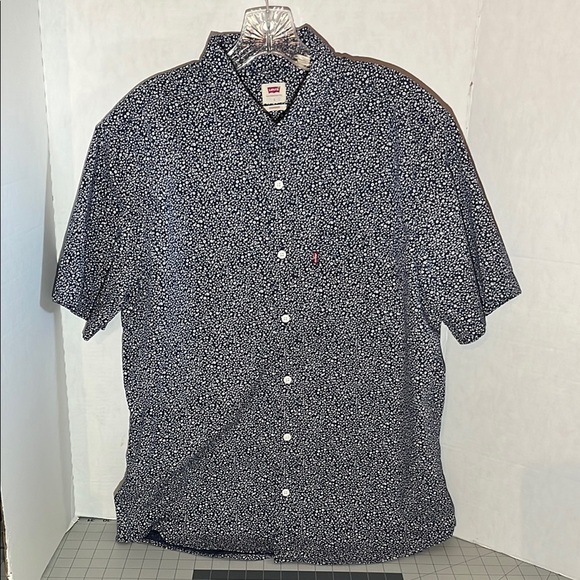 Levi's Blue and White Casual Button Down Shirt Relaxed Fit - Picture 1 of 10